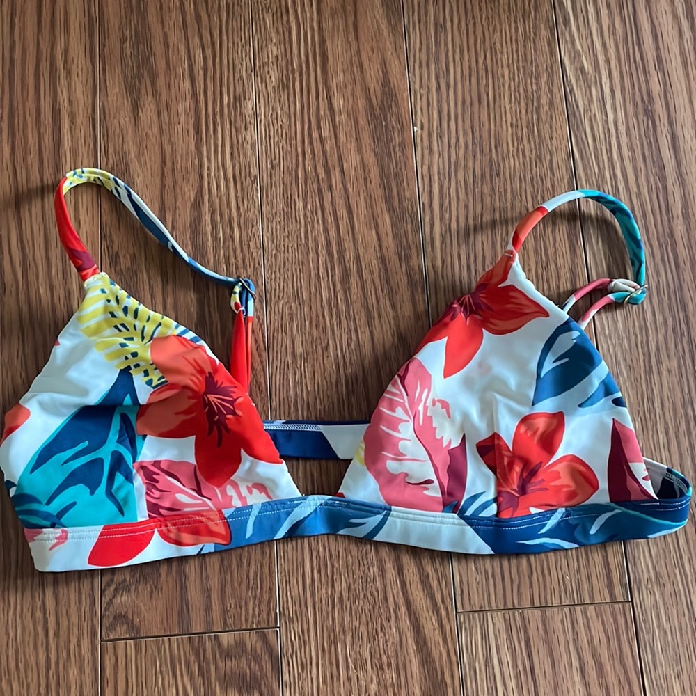 Floral print bathing suit top